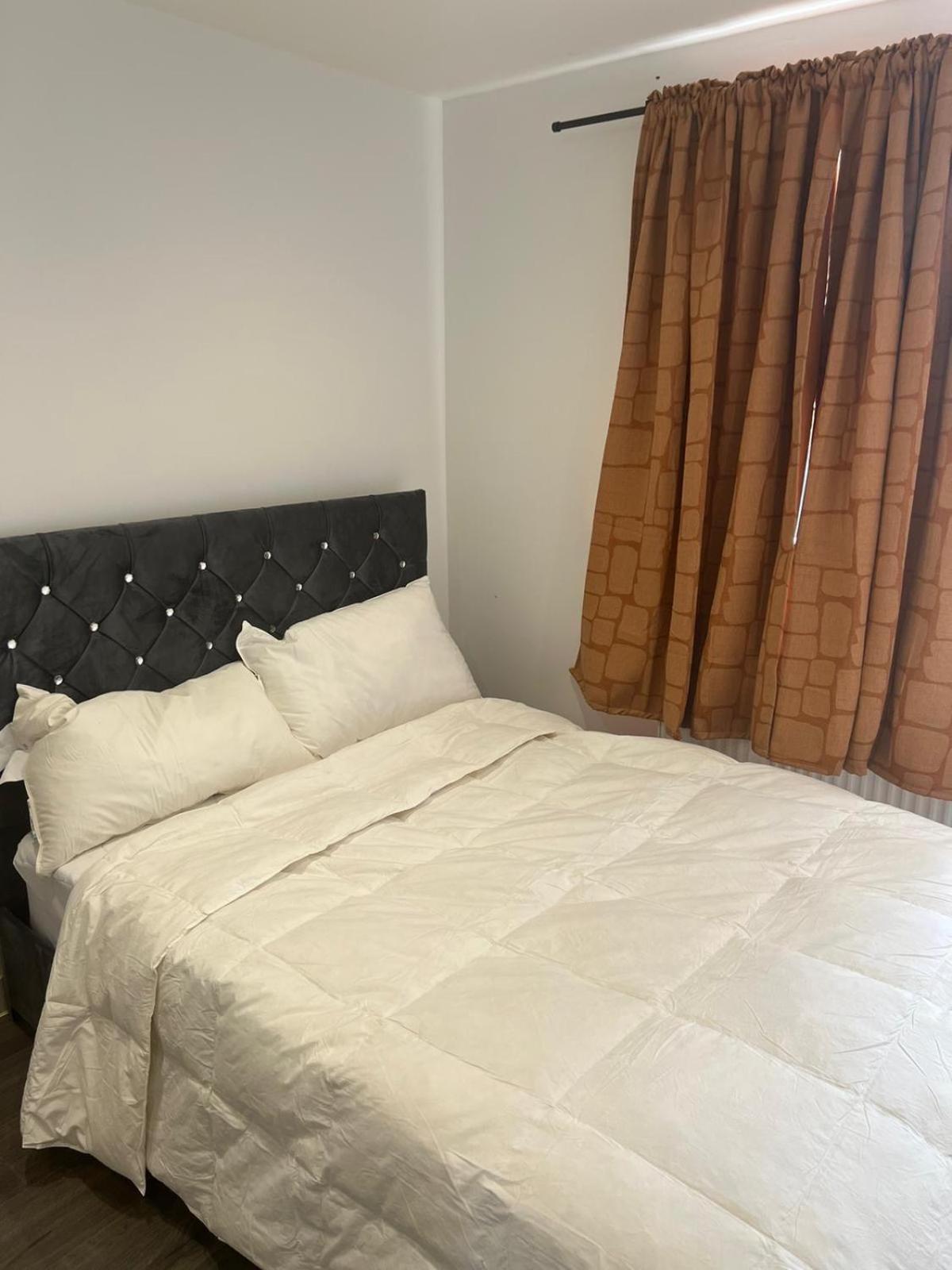 Two-Bedroom House,1603957941:JPEG